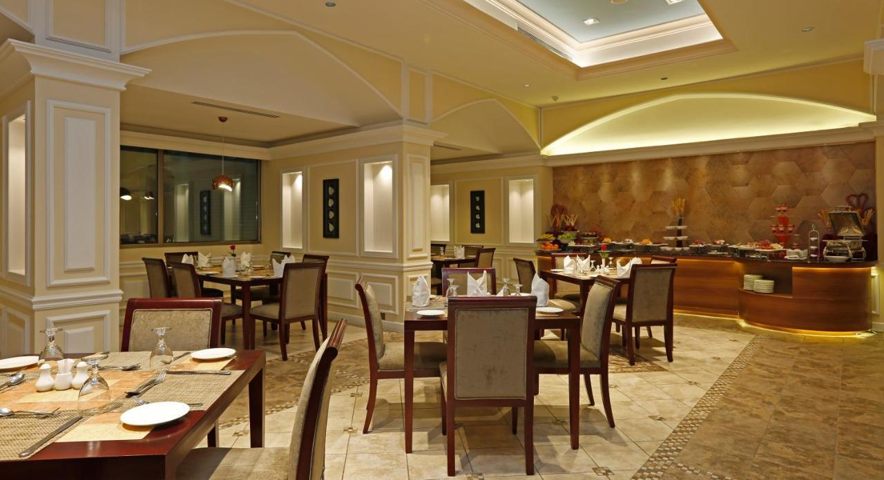 Ramada Riyadh Hotel Ngoại thất bức ảnh