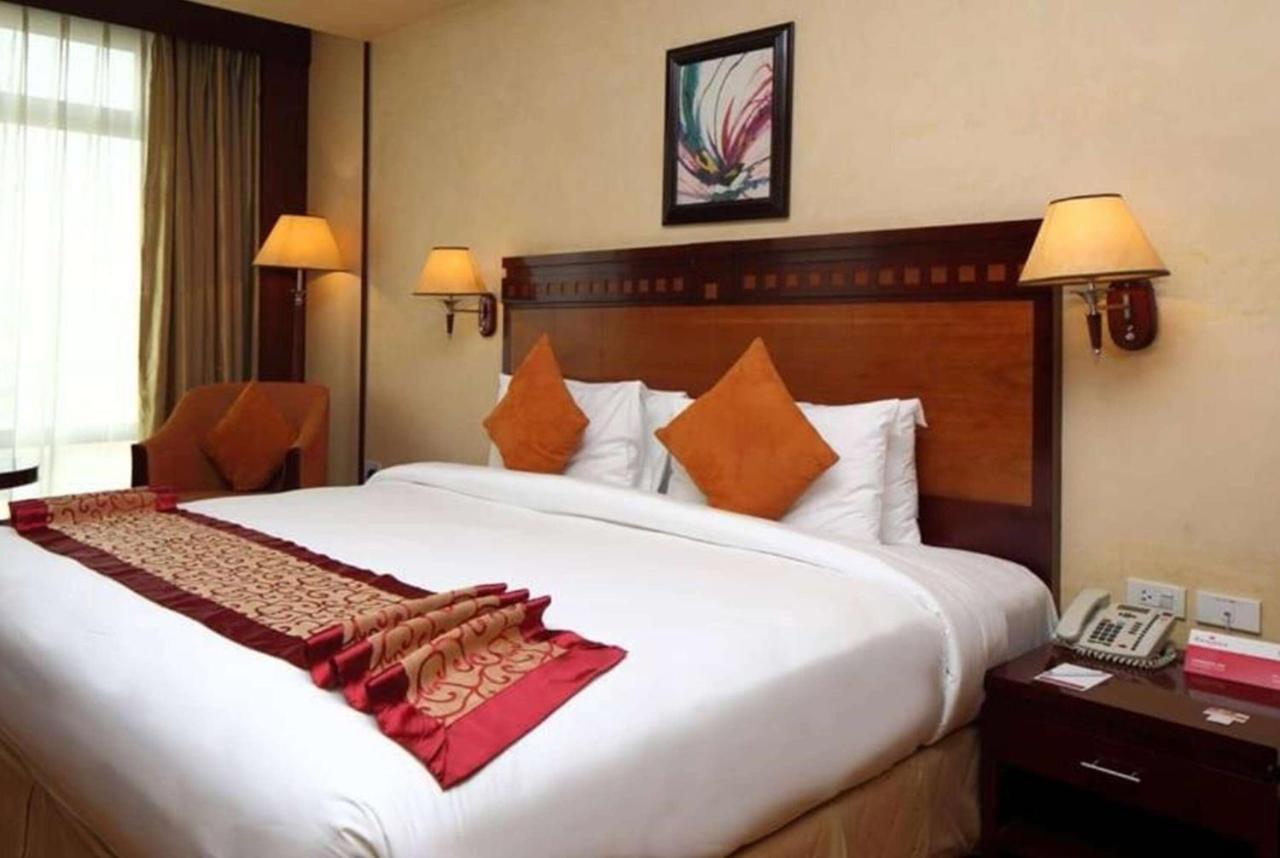 Ramada Riyadh Hotel Ngoại thất bức ảnh