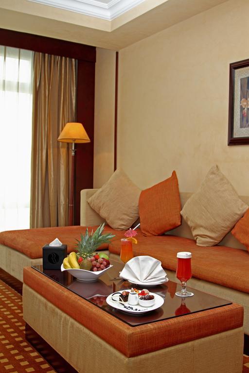 Ramada Riyadh Hotel Ngoại thất bức ảnh