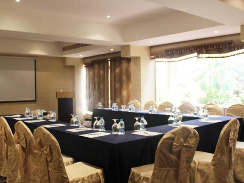 Ramada Riyadh Hotel Ngoại thất bức ảnh