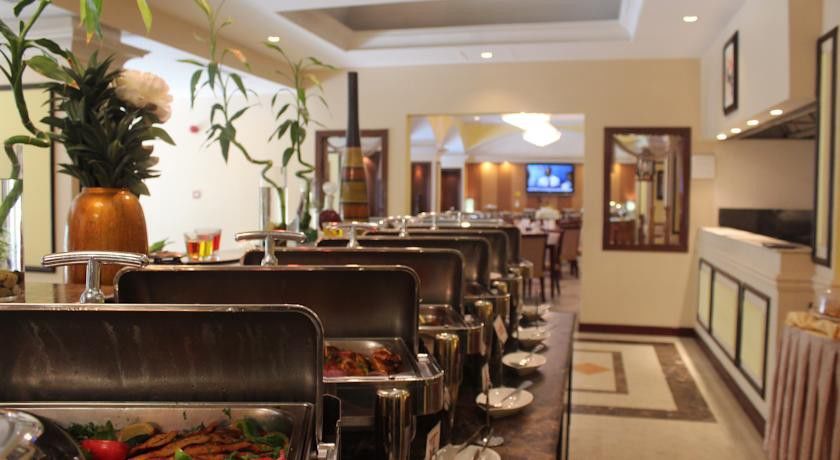 Ramada Riyadh Hotel Ngoại thất bức ảnh